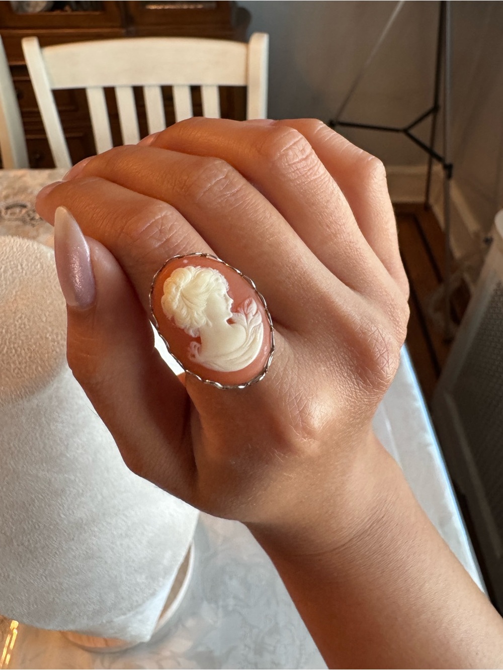 Classic Cameo Ring in Coral and Cream - Size 7-9 - Picture 3 of 8